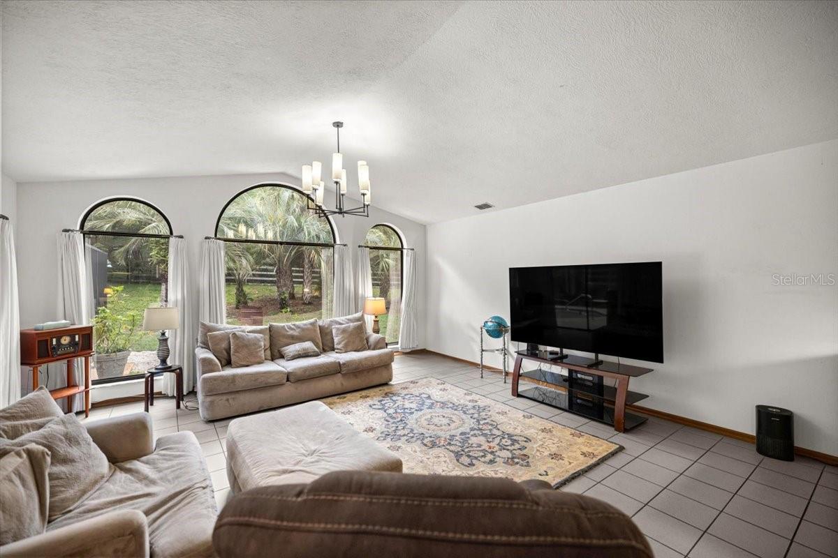 FAIRVIEW ESTATES - Residential