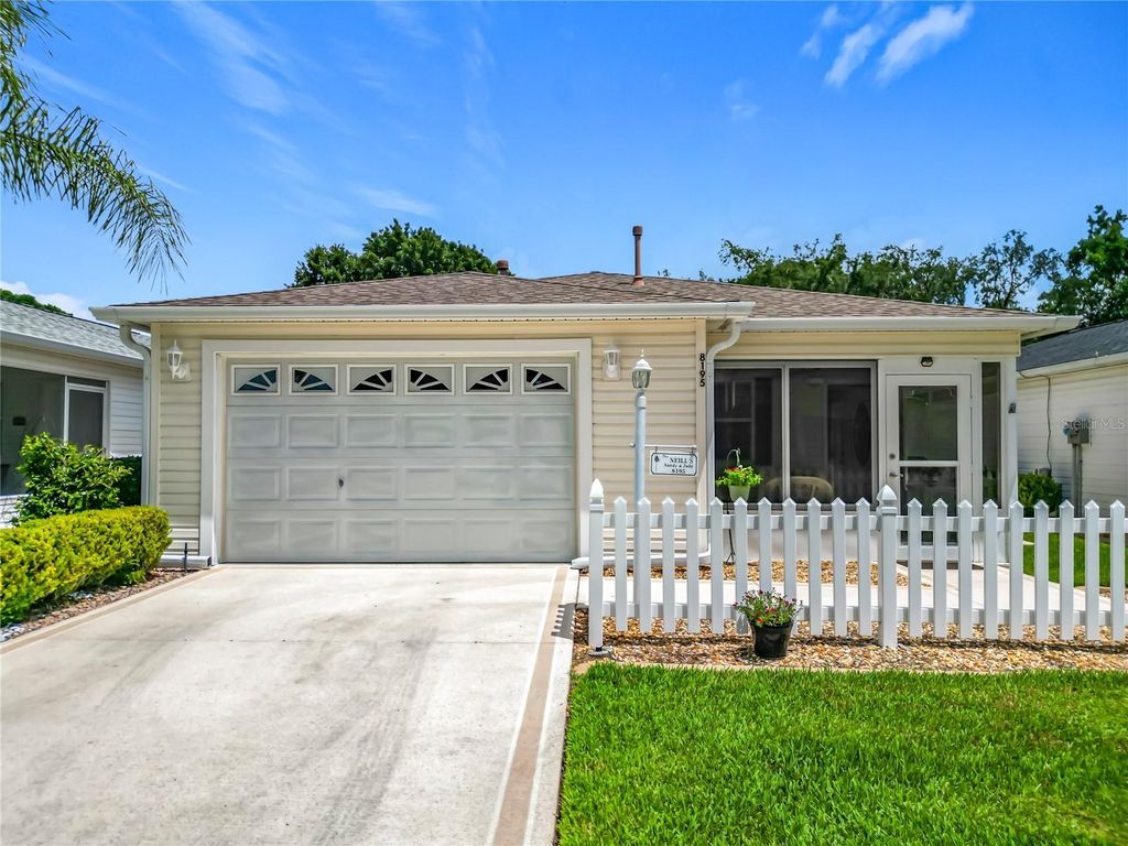 Photo of 8195 SE 174th Rowland Street, The Villages, FL 32162 (MLS # G5097857)