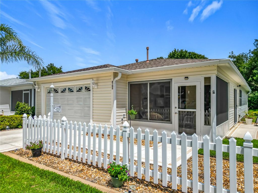 Photo of 8195 SE 174th Rowland Street, The Villages, FL 32162 (MLS # G5097857)