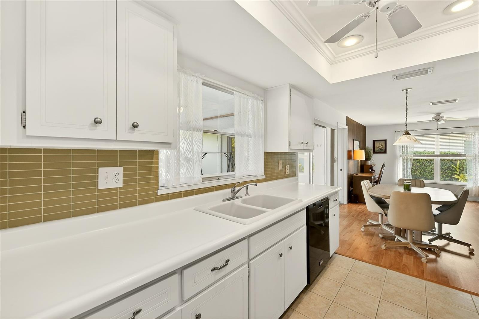 IMPERIAL POINT UNIT 4A - Residential