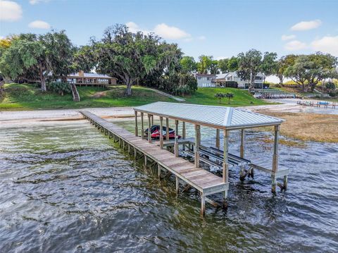 Photo of 13033 SE 158th Lane, Weirsdale, FL 32195 (MLS # OM721284)