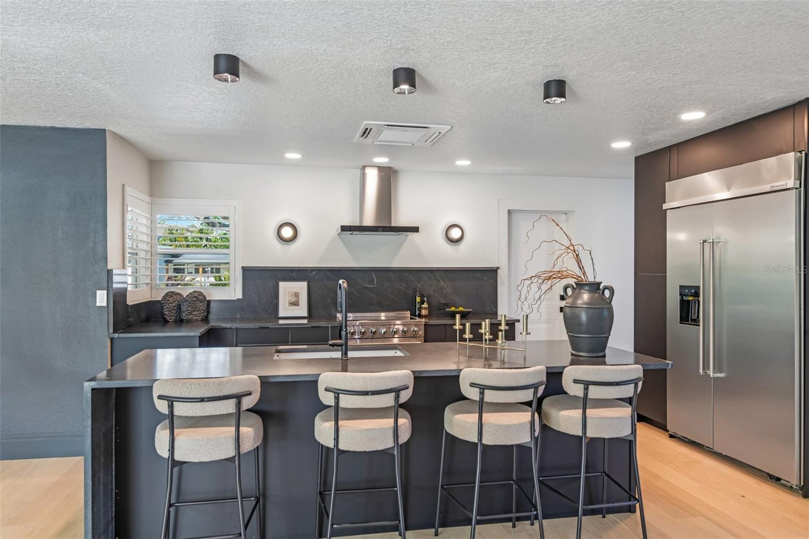 SNELL ISLE BRIGHTWATERS UNIT G BLKS 1 & 5 - Residential