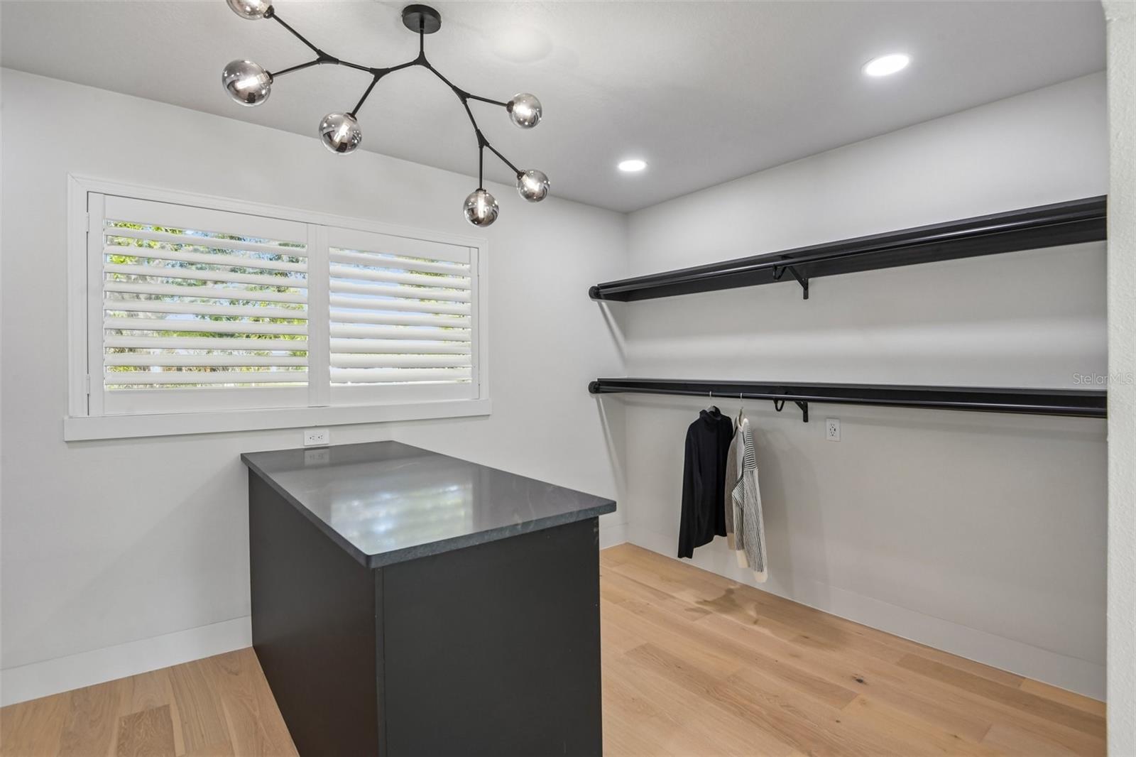 SNELL ISLE BRIGHTWATERS UNIT G BLKS 1 & 5 - Residential