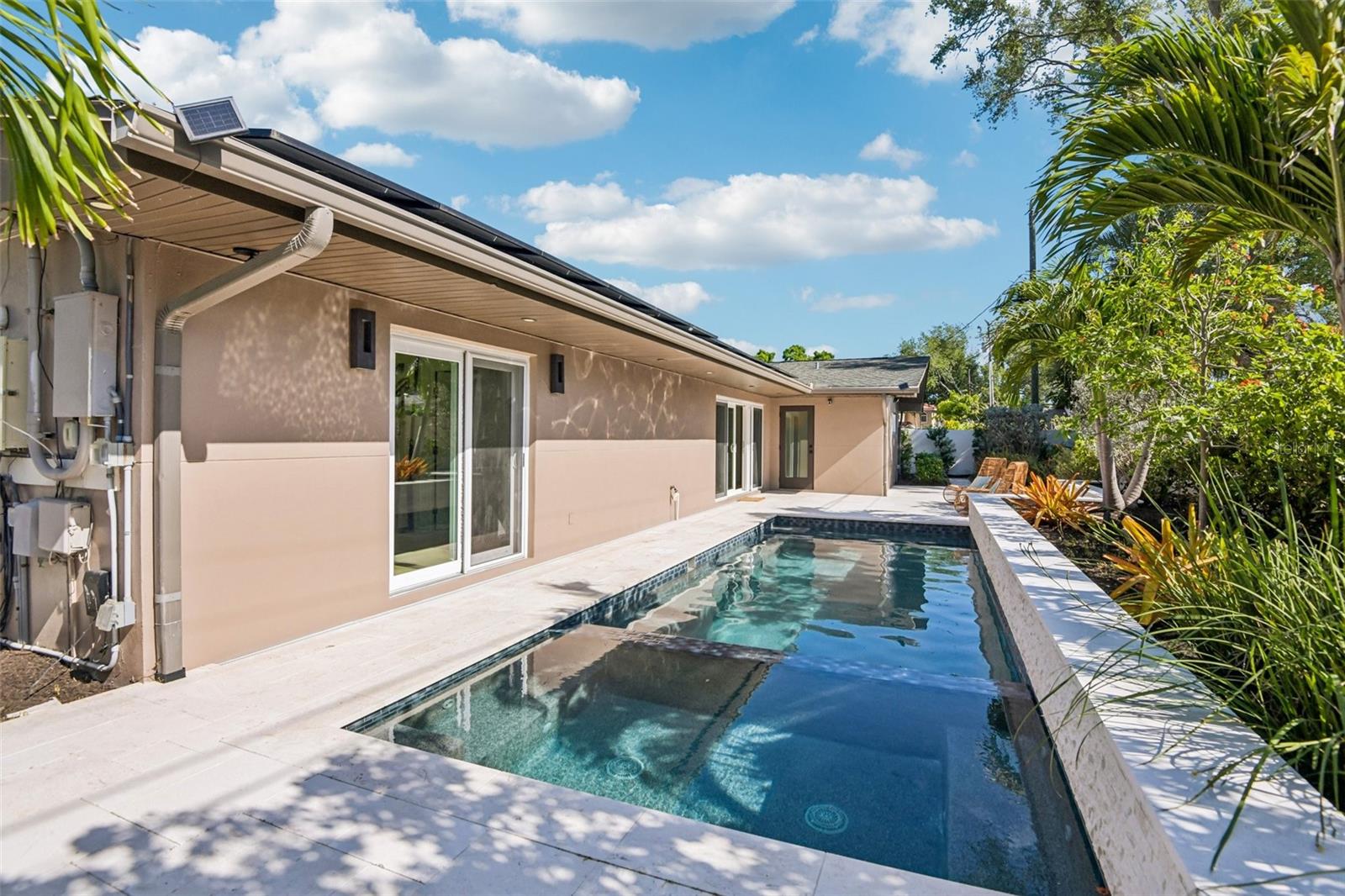 SNELL ISLE BRIGHTWATERS UNIT G BLKS 1 & 5 - Residential