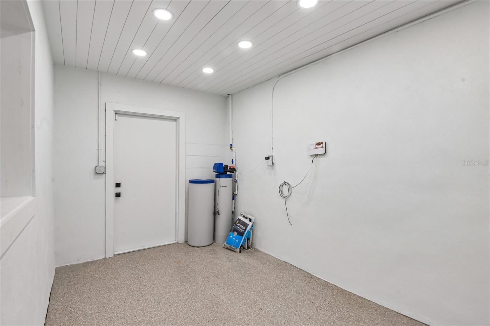 SNELL ISLE BRIGHTWATERS UNIT G BLKS 1 & 5 - Residential