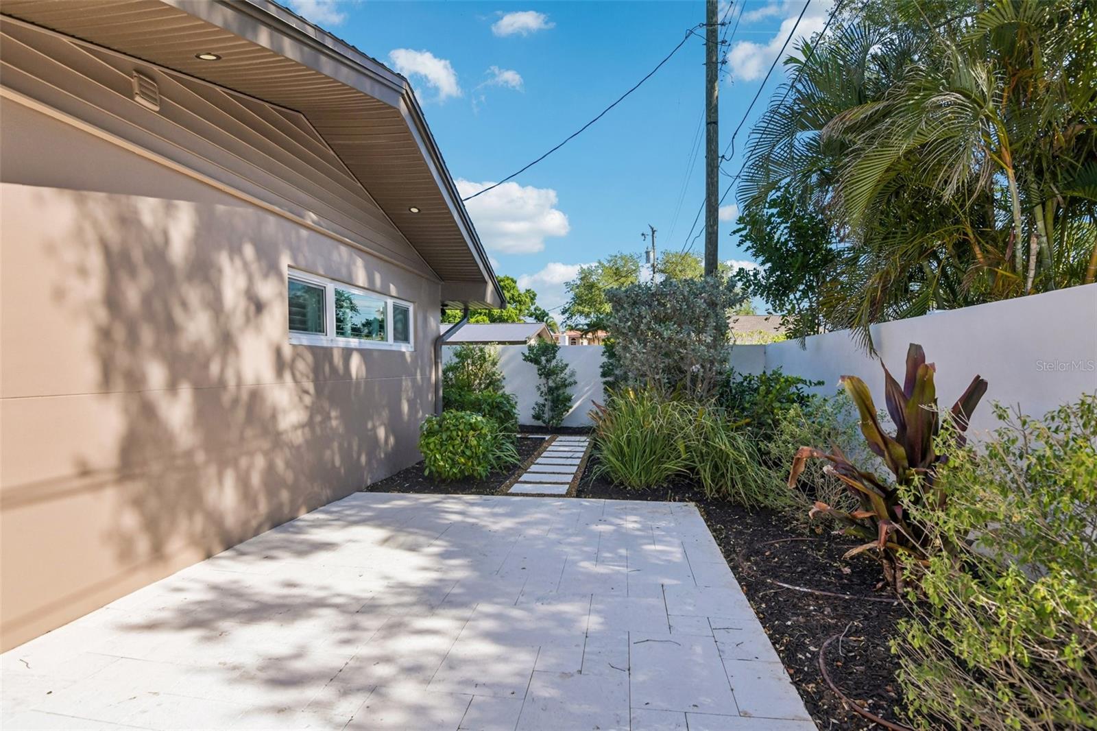 SNELL ISLE BRIGHTWATERS UNIT G BLKS 1 & 5 - Residential