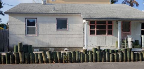 A home in TREASURE ISLAND