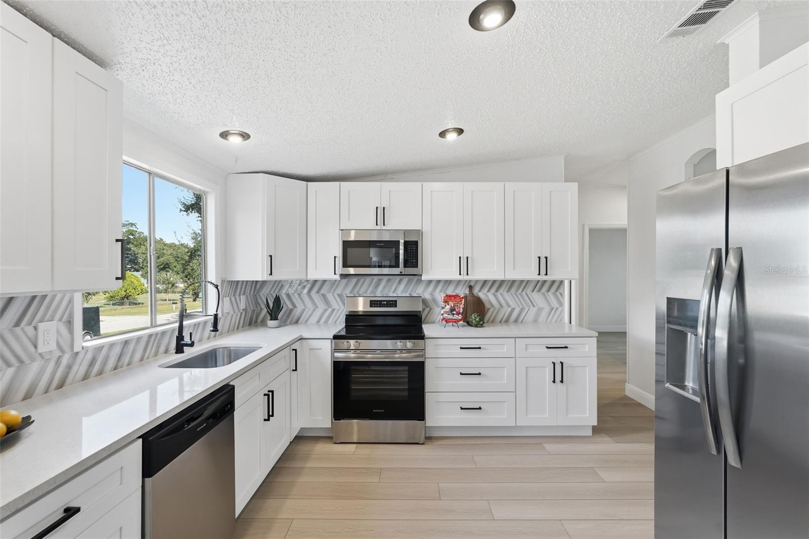 SUNBURST HILLS SUB - Residential