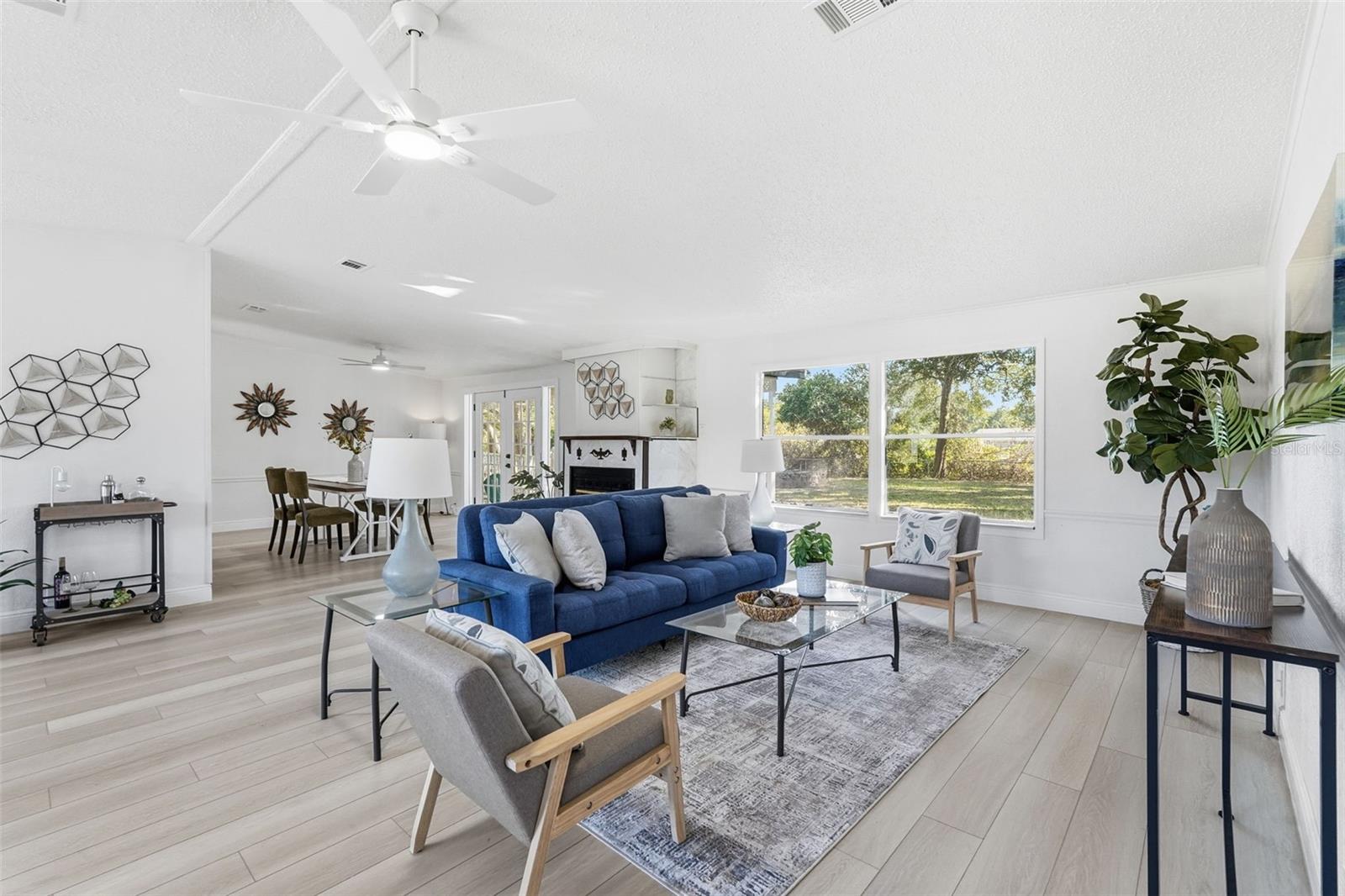 SUNBURST HILLS SUB - Residential