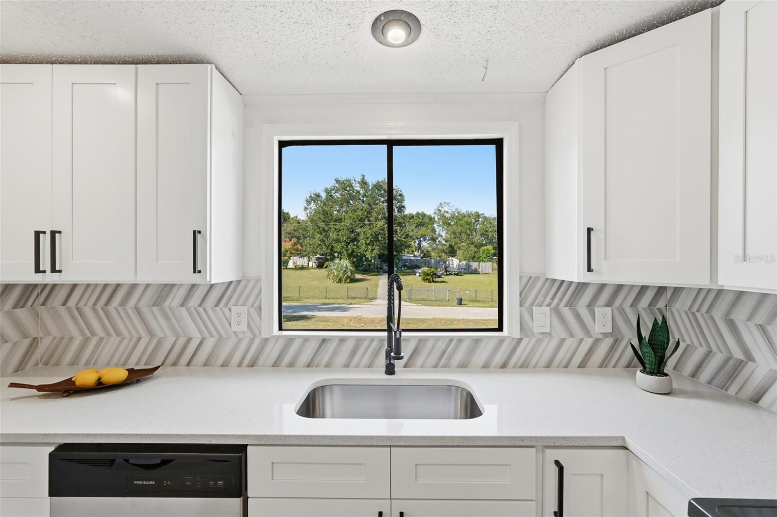 SUNBURST HILLS SUB - Residential