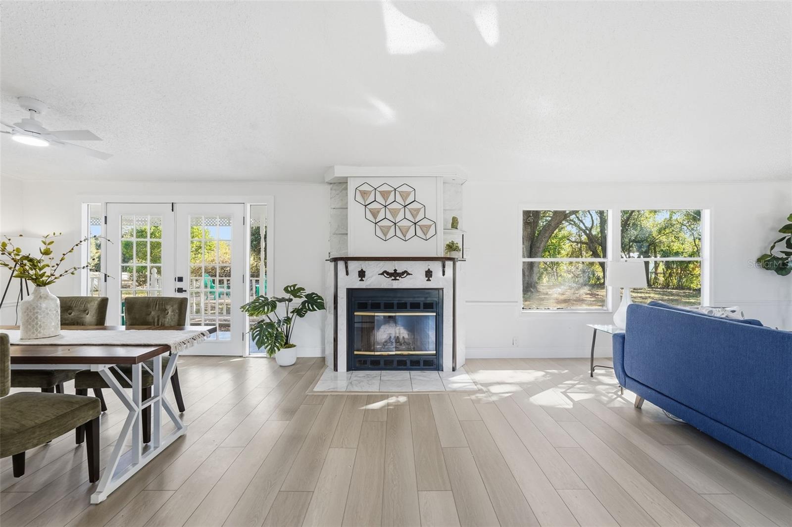 SUNBURST HILLS SUB - Residential