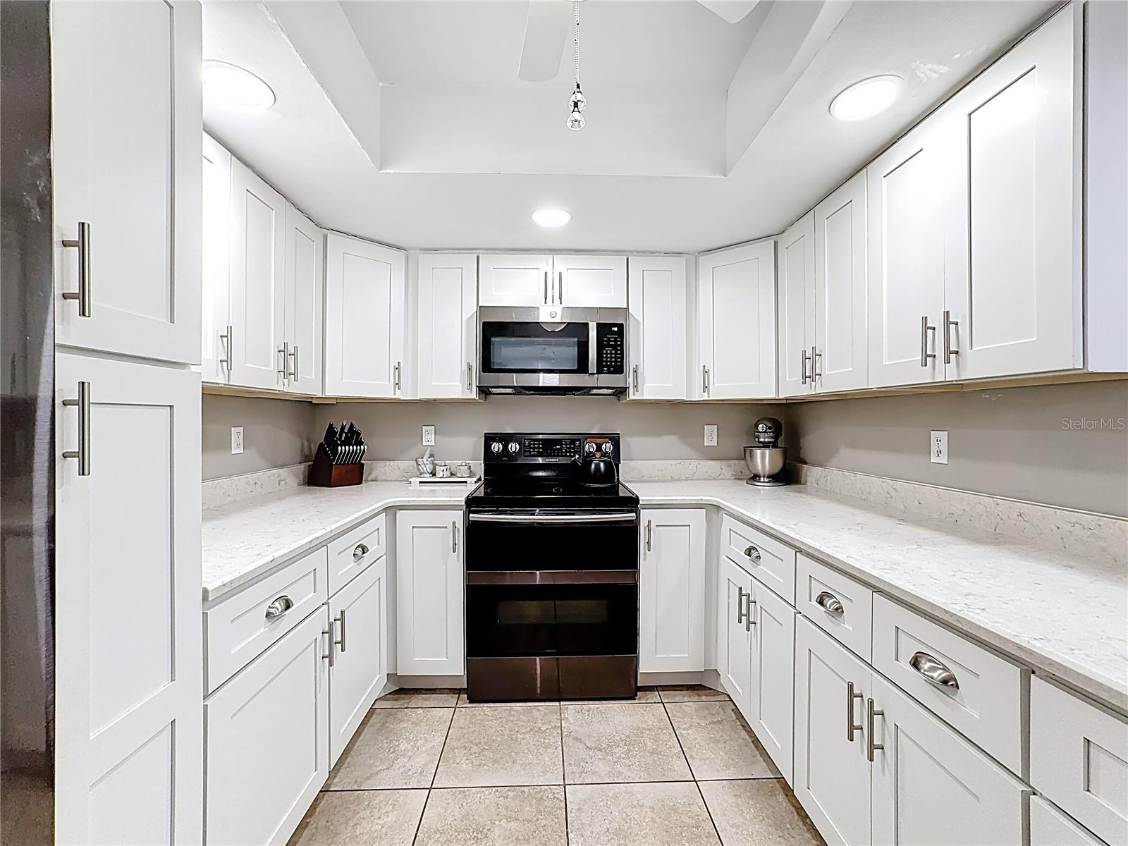 DEER HOLLOW - Residential