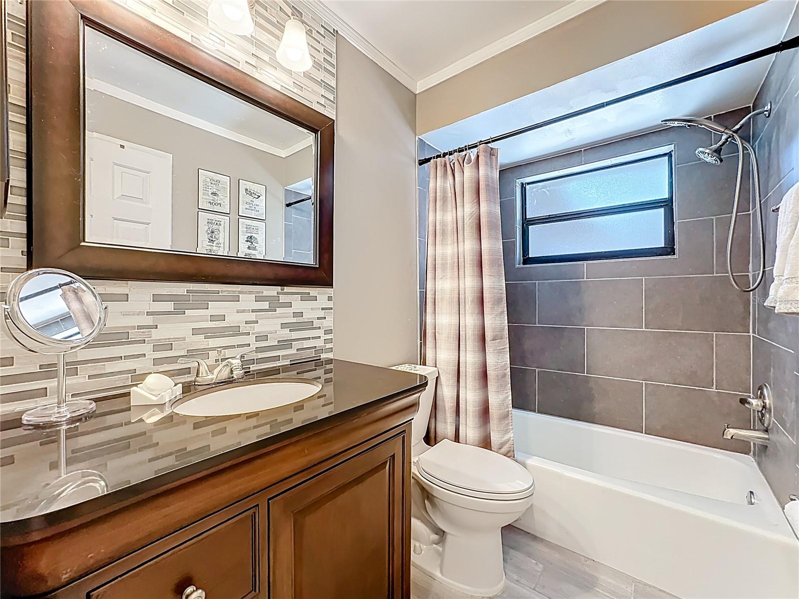 DEER HOLLOW - Residential