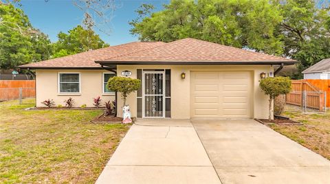 Photo of 1530 Deer Hollow Boulevard, Sarasota, FL 34232 (MLS # TB8495037)
