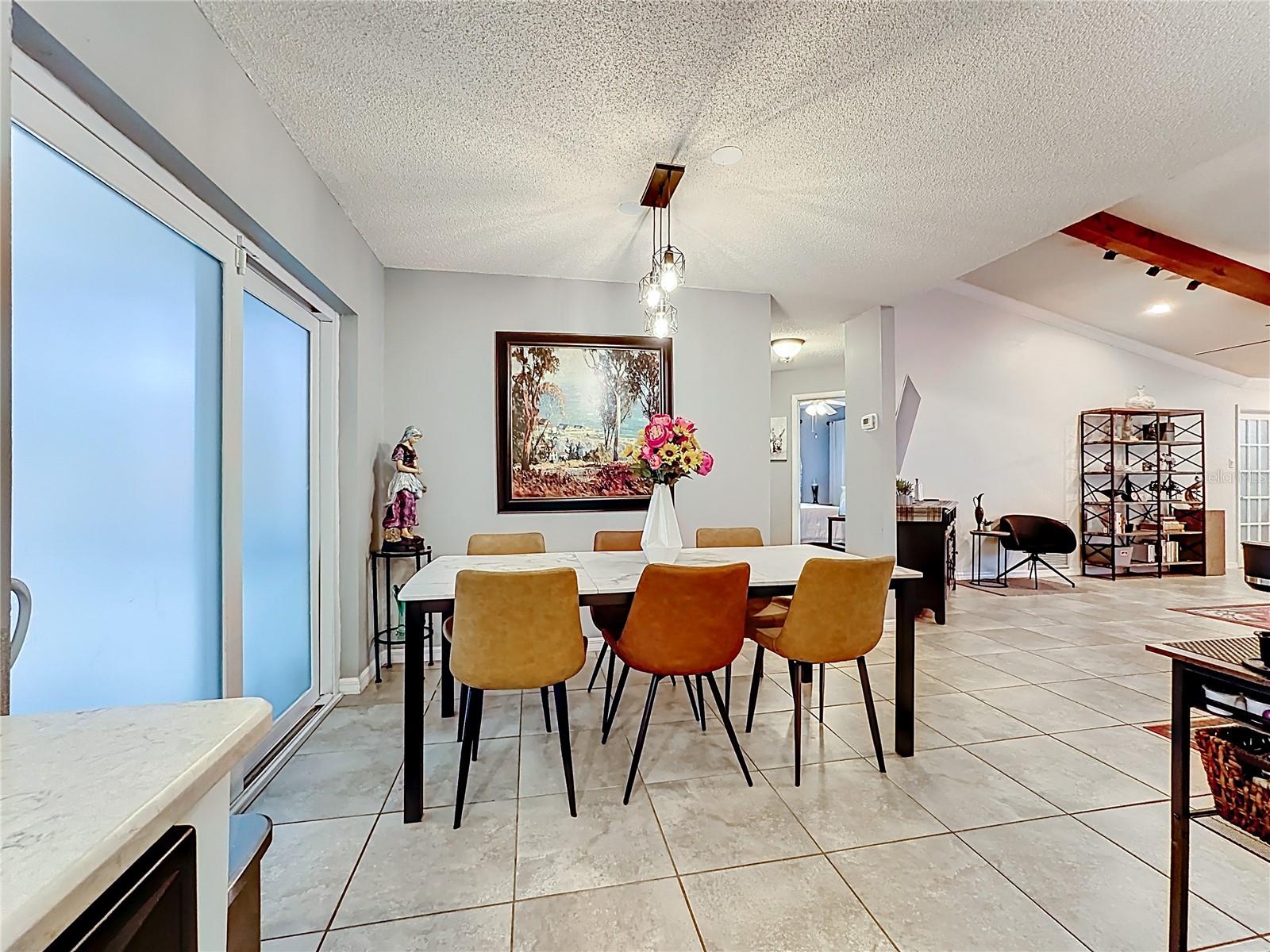 DEER HOLLOW - Residential