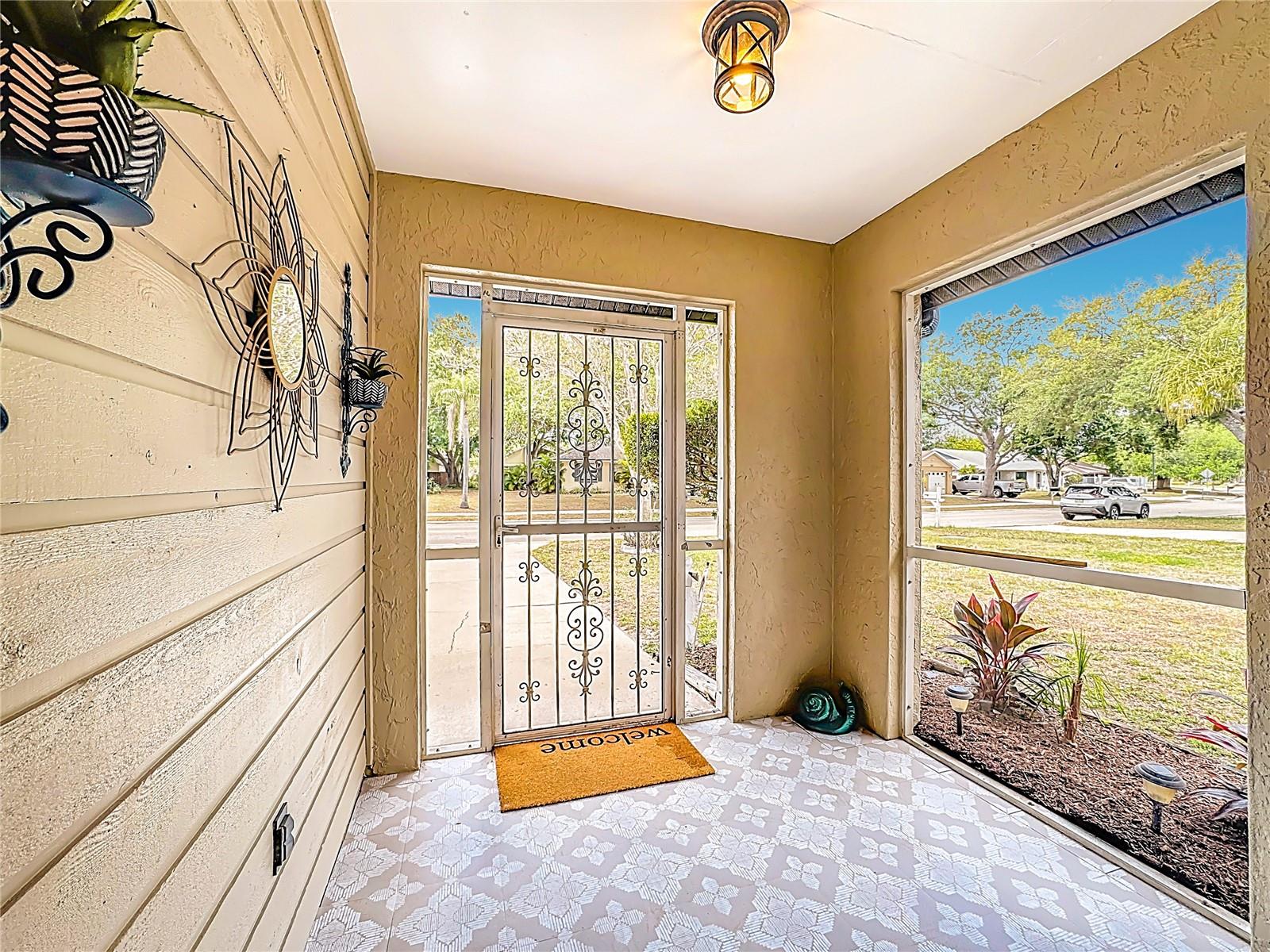 1530 DEER HOLLOW BOULEVARD