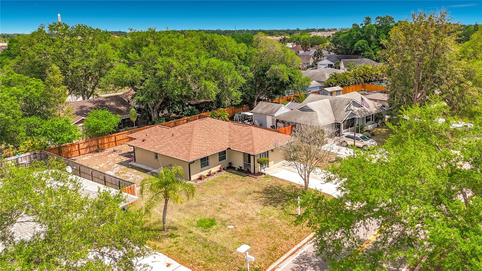 DEER HOLLOW - Residential