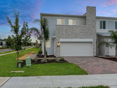 Photo of 218 Nine Iron Drive, Davenport, FL 33896 (MLS # O6401807)