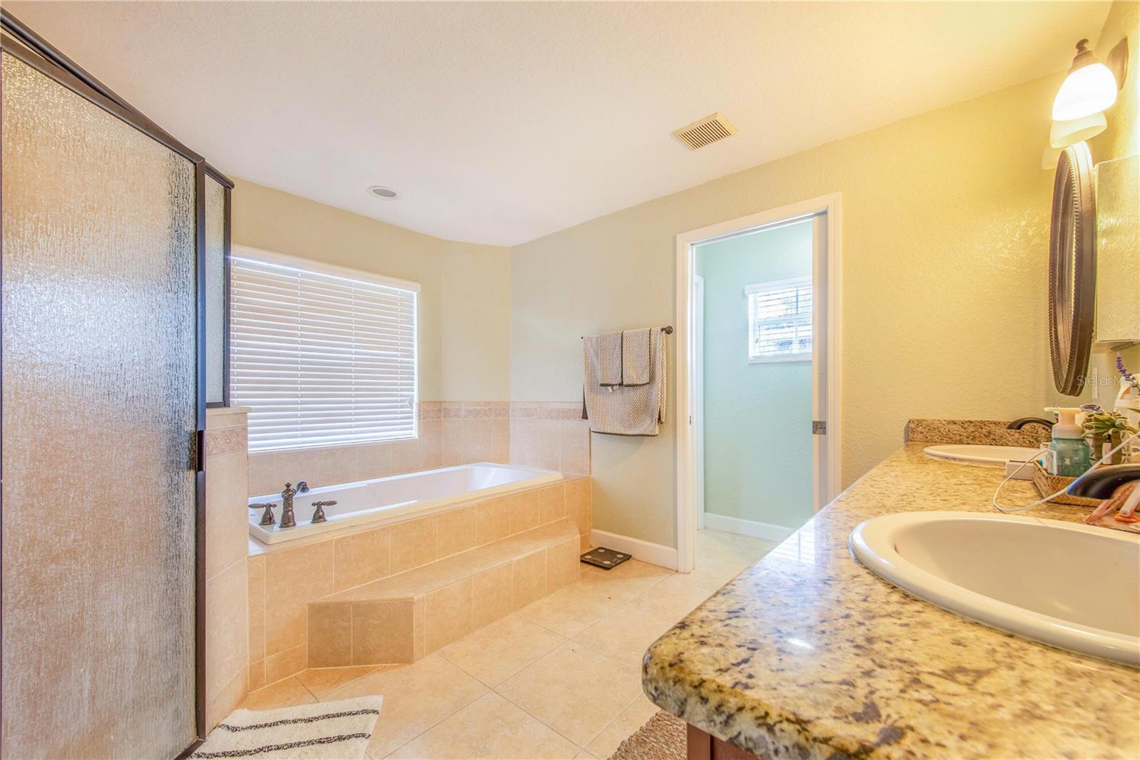 HOLLOWAY CREEK - Residential