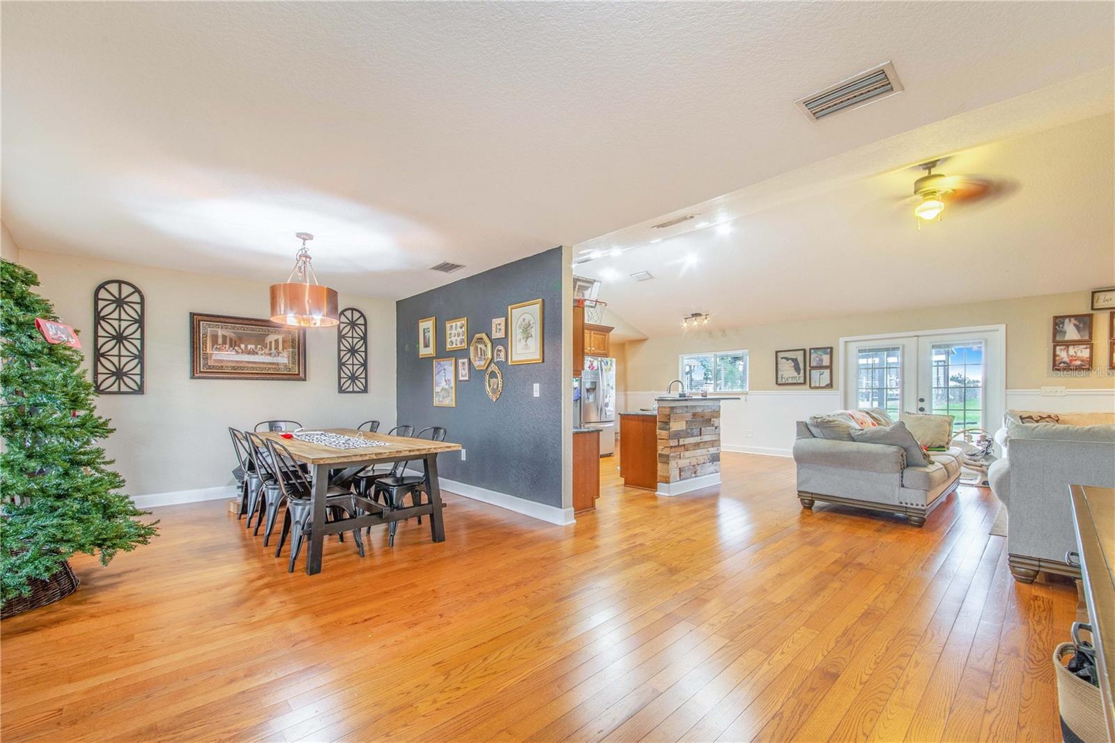 HOLLOWAY CREEK - Residential