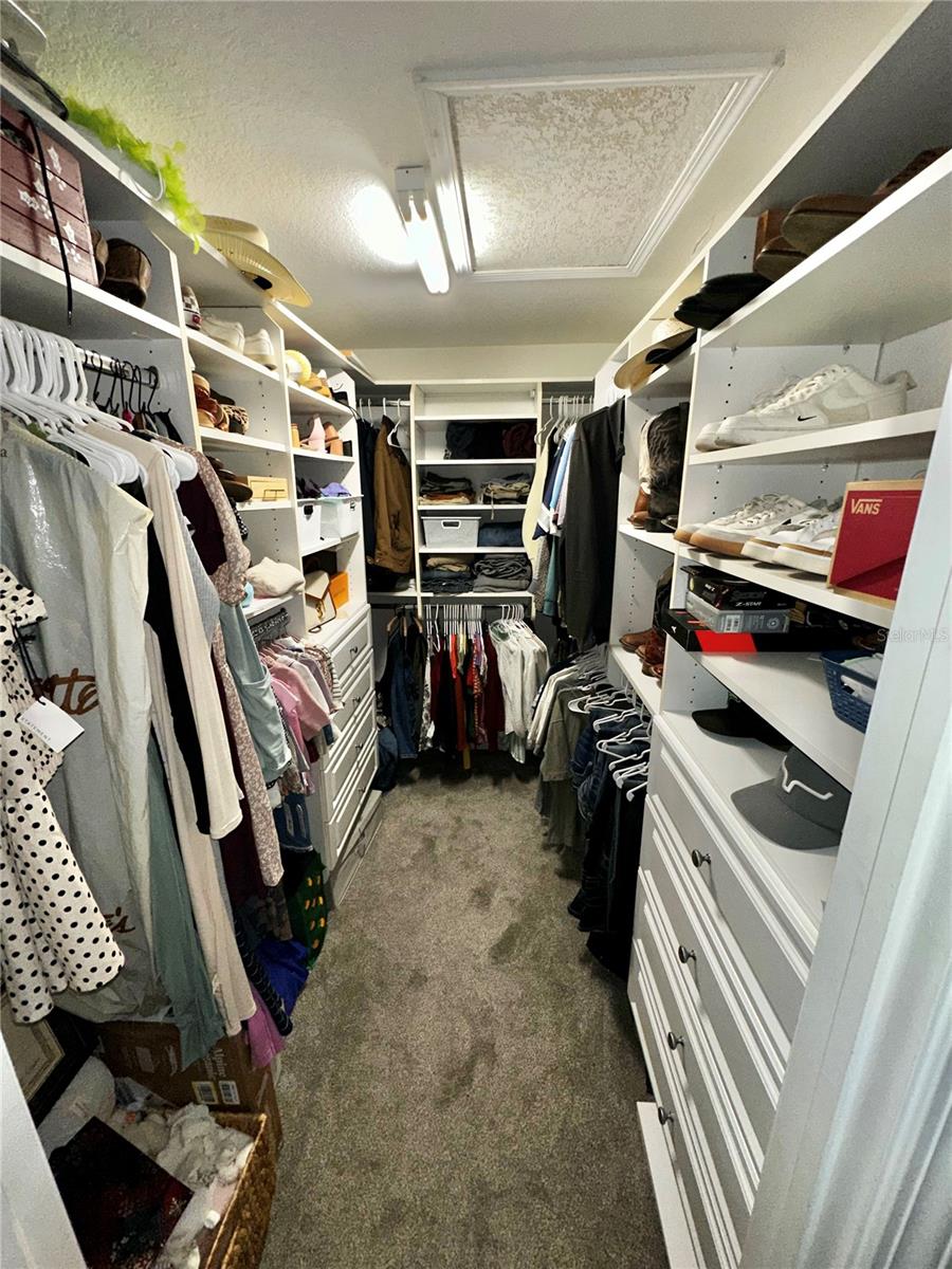 HOLLOWAY CREEK - Residential