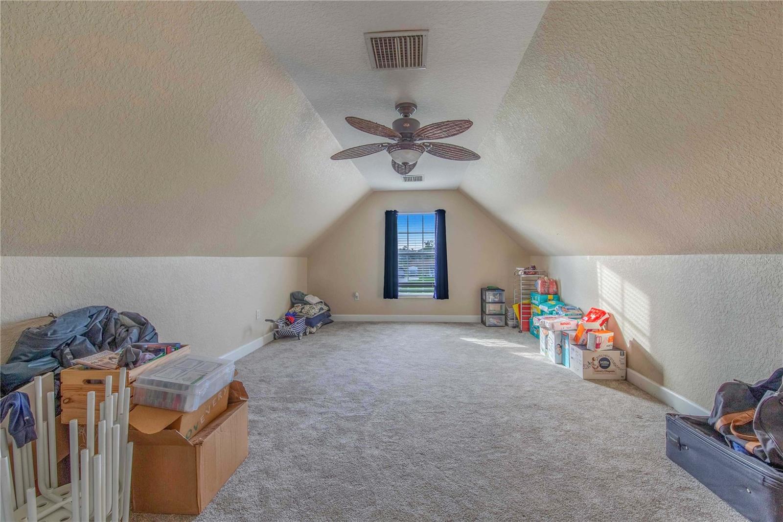 HOLLOWAY CREEK - Residential