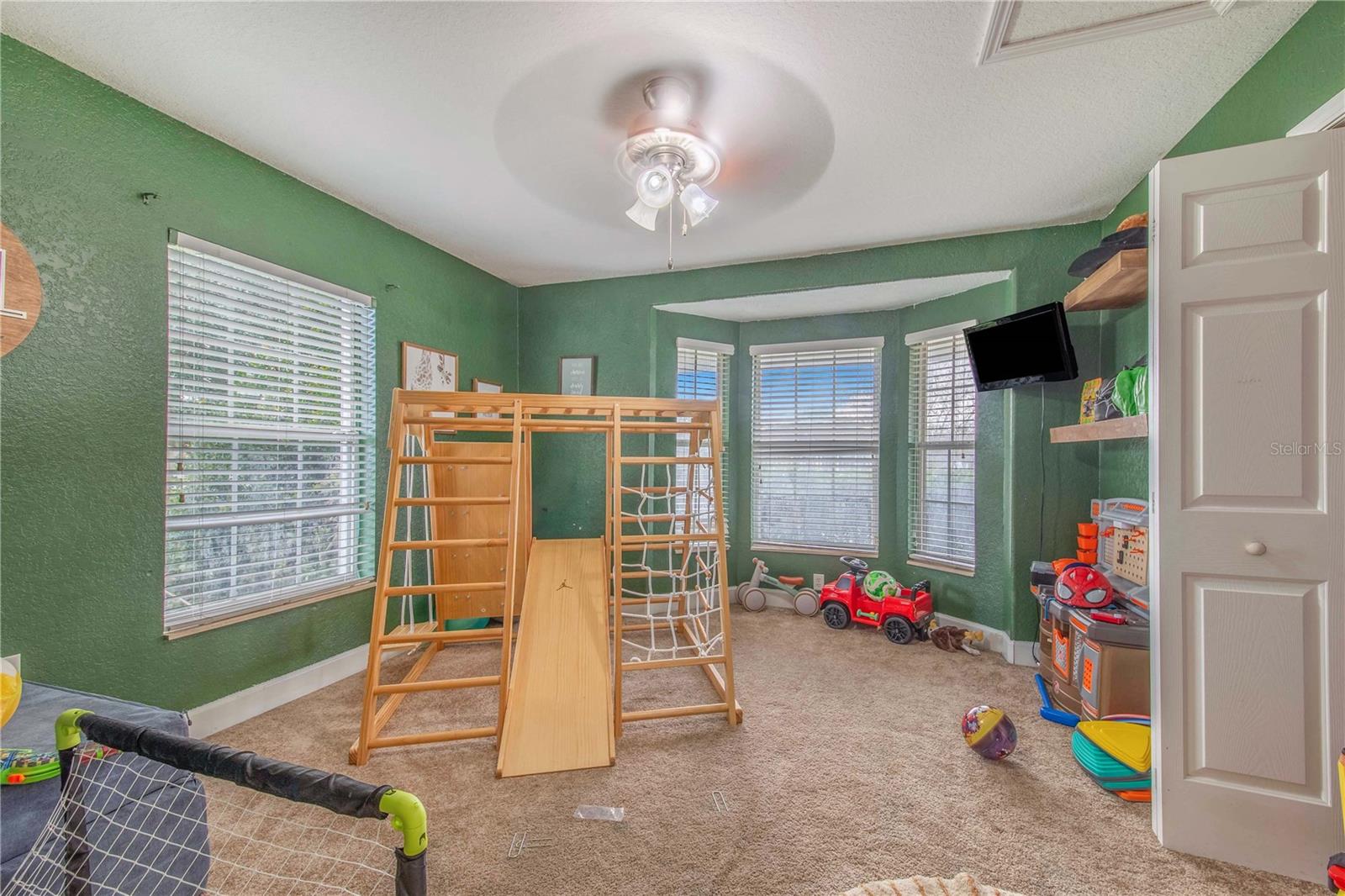 HOLLOWAY CREEK - Residential