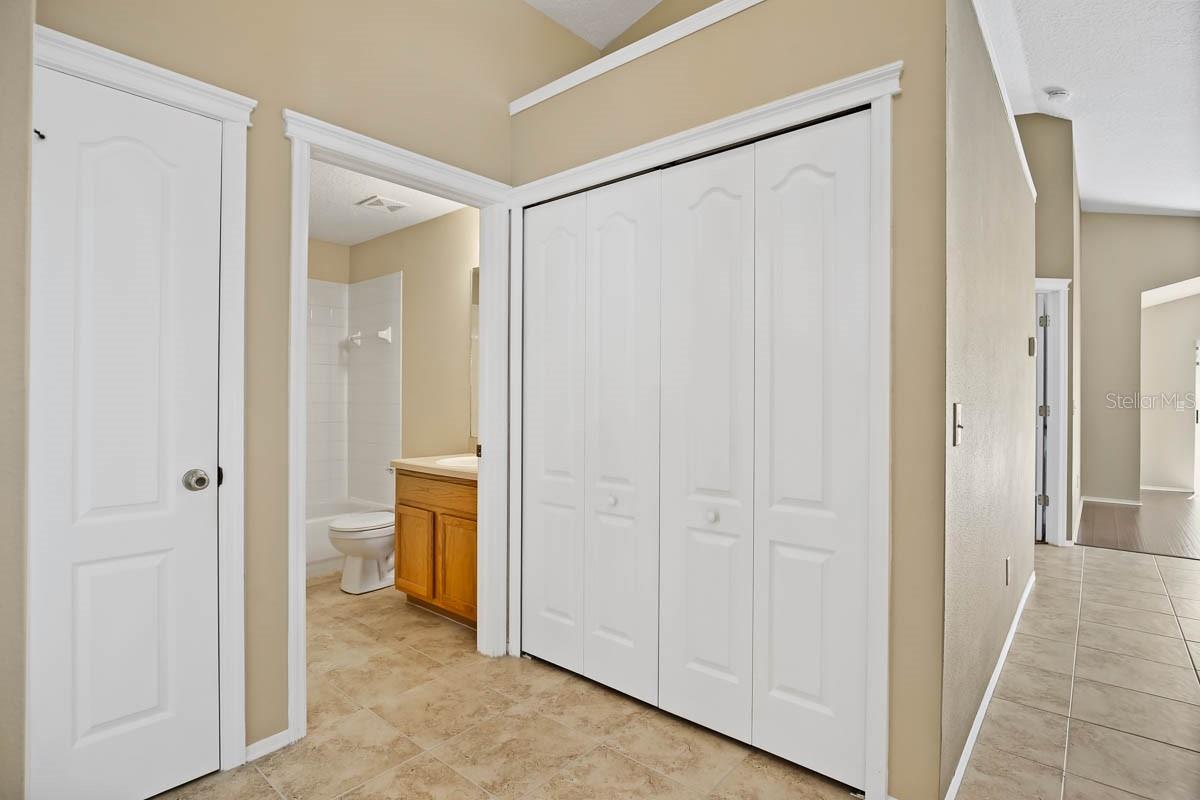 FISHHAWK RANCH PH 2 PRCL - Residential Lease