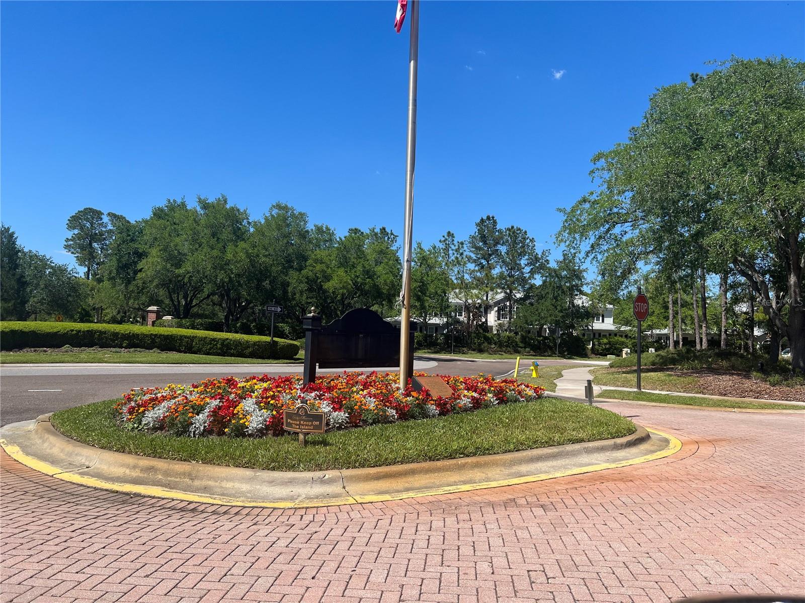 20027 HERITAGE POINTE