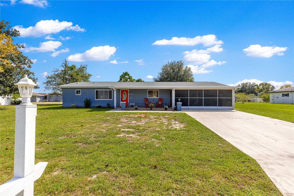 Photo of 10041 SW 99th Terrace, Ocala, FL 34481 (MLS # OM733334)
