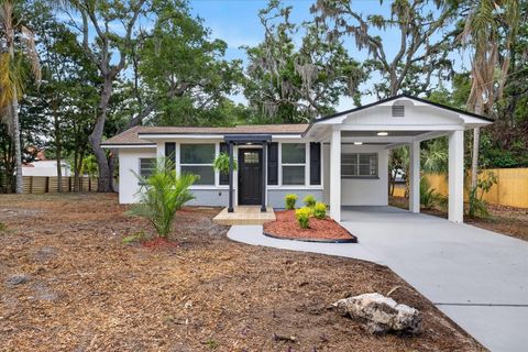 Photo of 7806 E 114th Avenue, Tampa, FL 33617 (MLS # TB8501581)