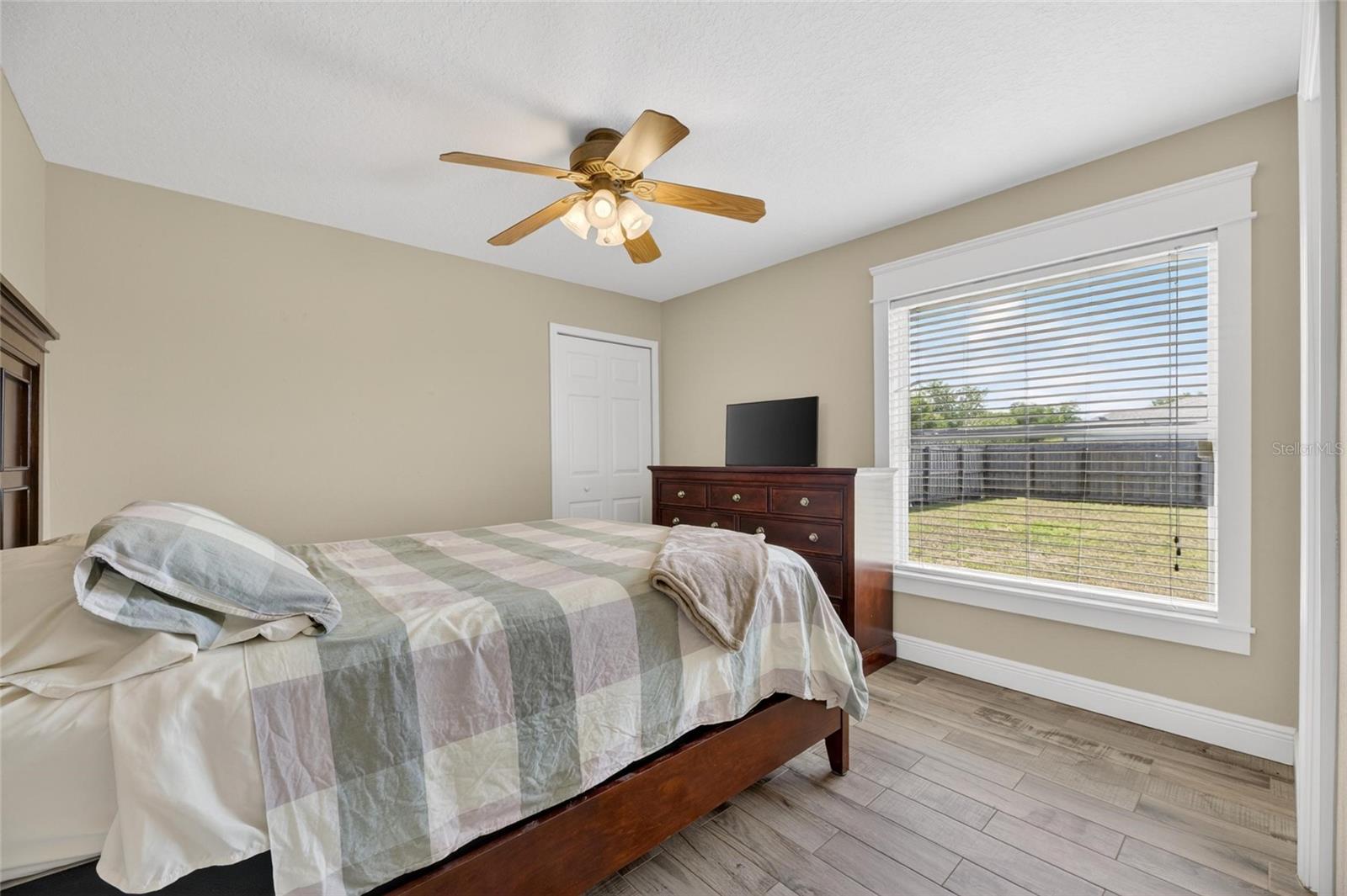 WINDMILL POINTE - Residential