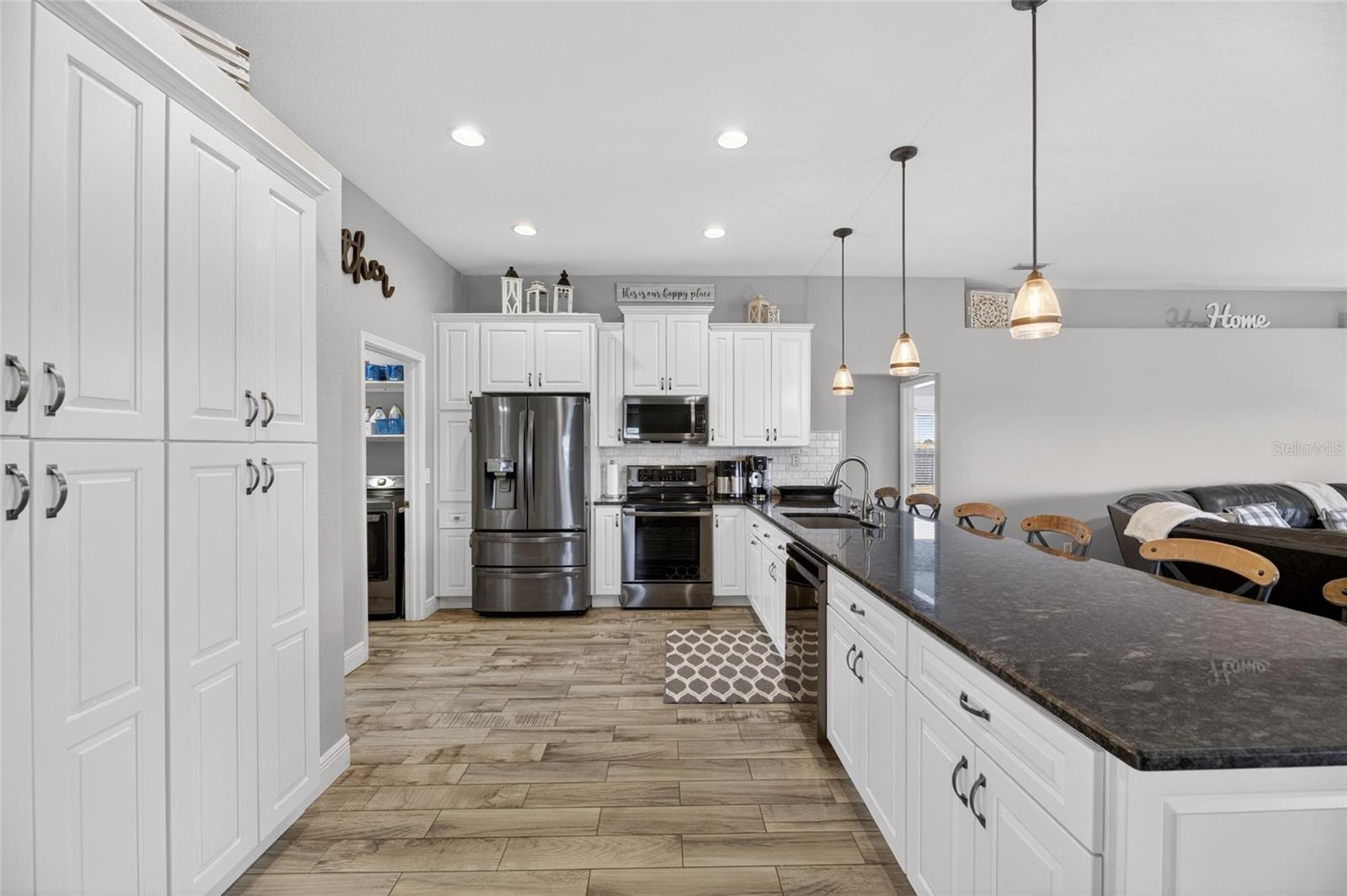 WINDMILL POINTE - Residential