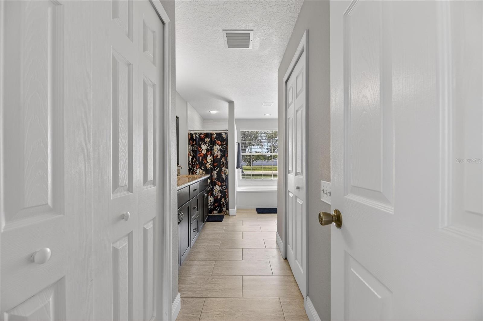 WINDMILL POINTE - Residential