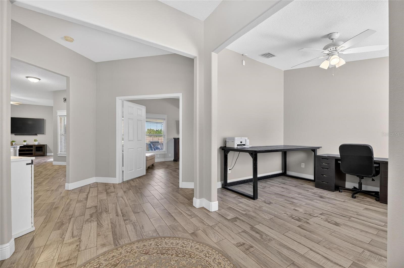 WINDMILL POINTE - Residential