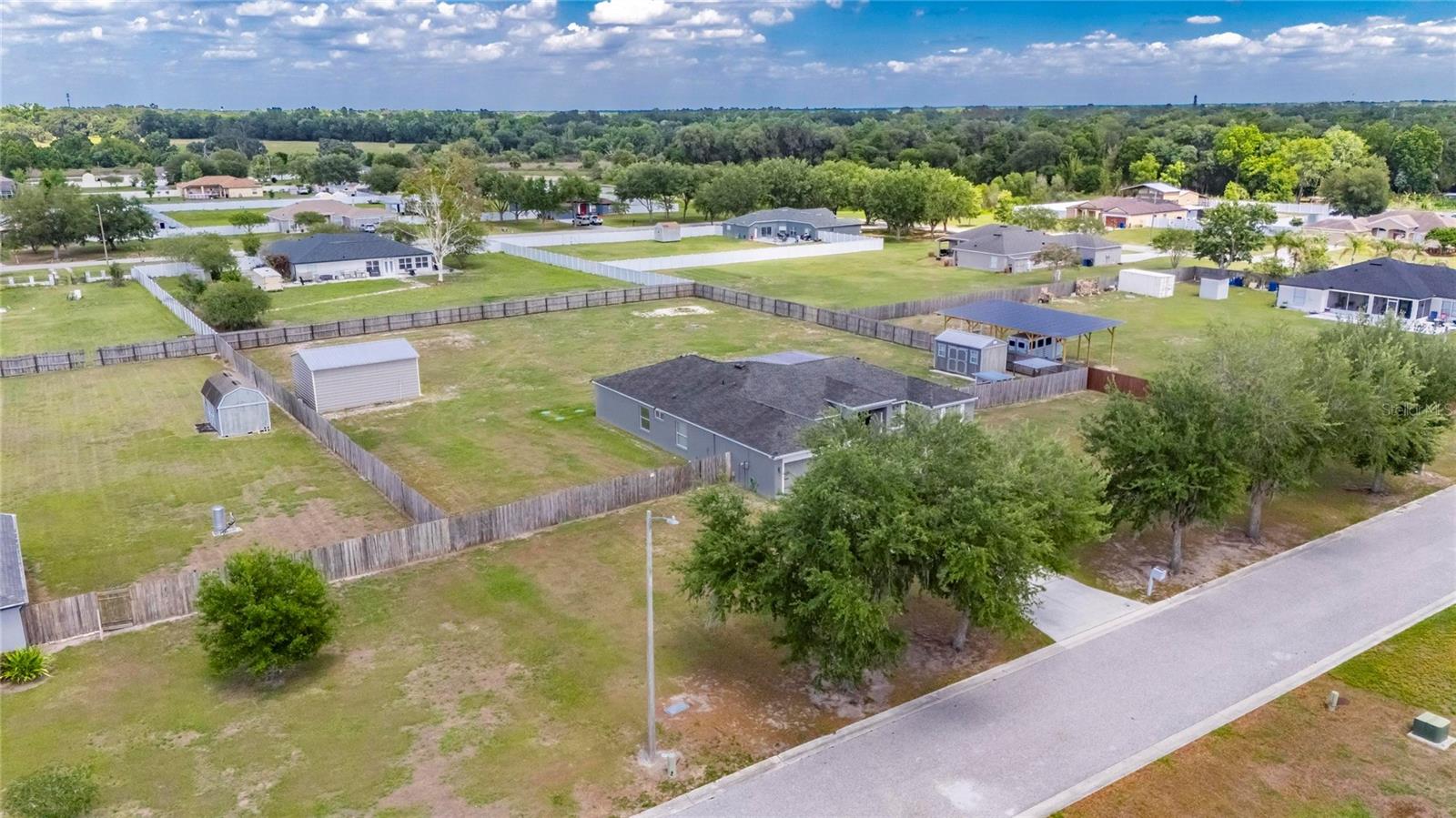 WINDMILL POINTE - Residential