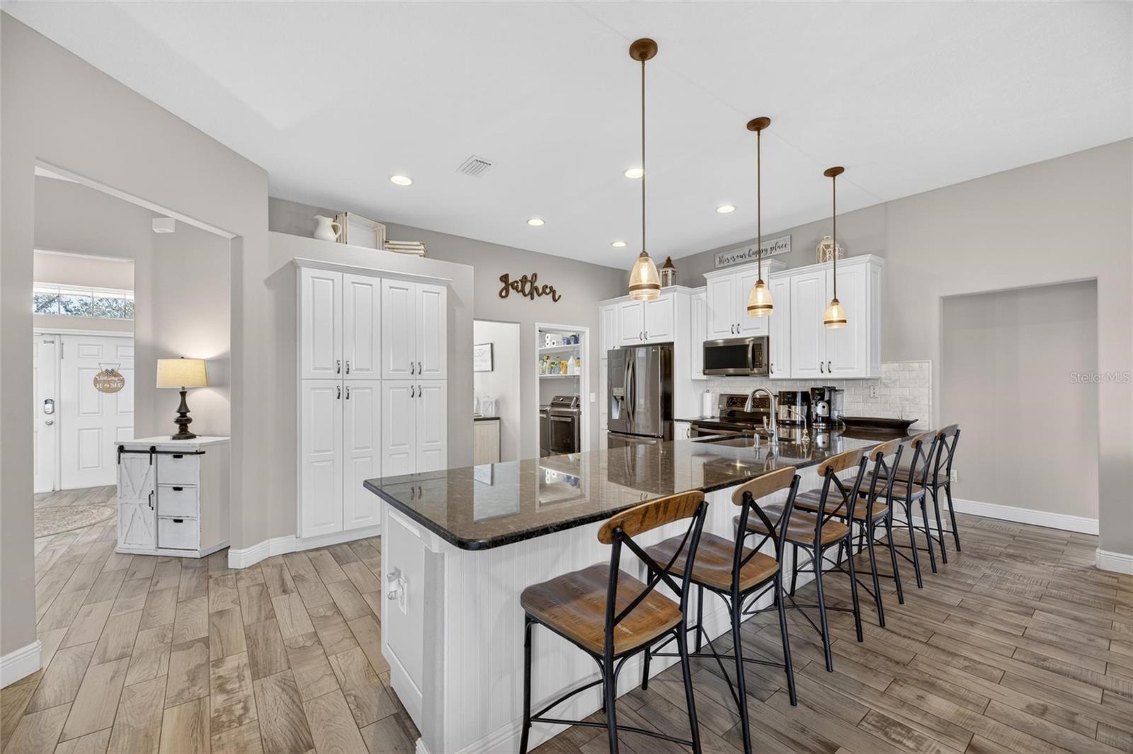 WINDMILL POINTE - Residential
