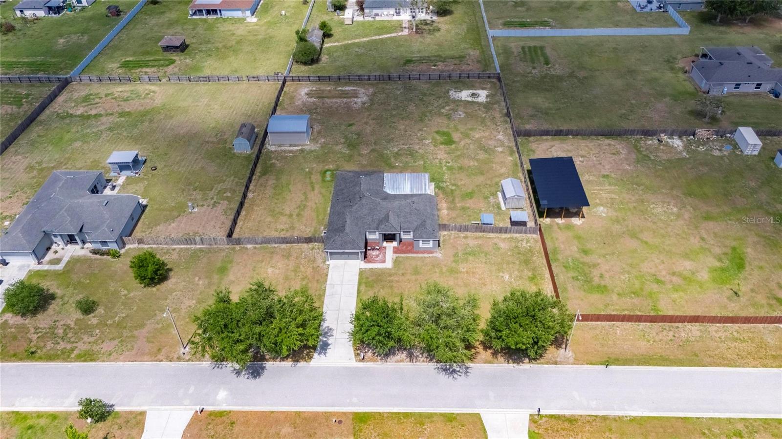 WINDMILL POINTE - Residential