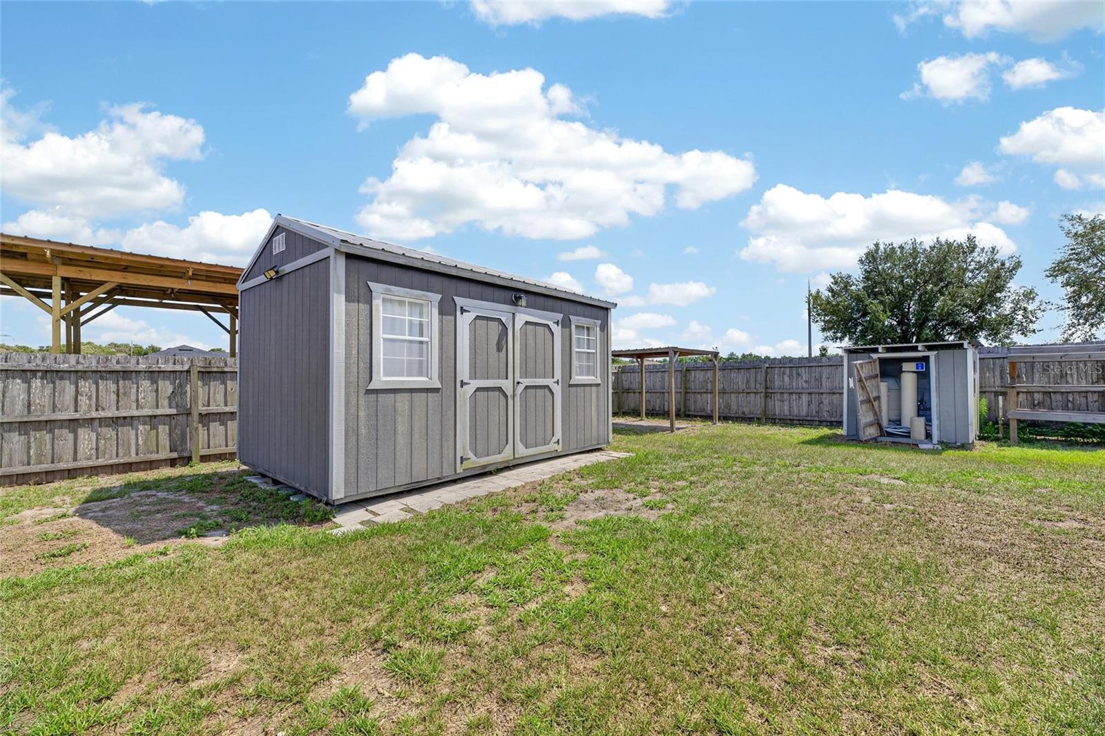 WINDMILL POINTE - Residential