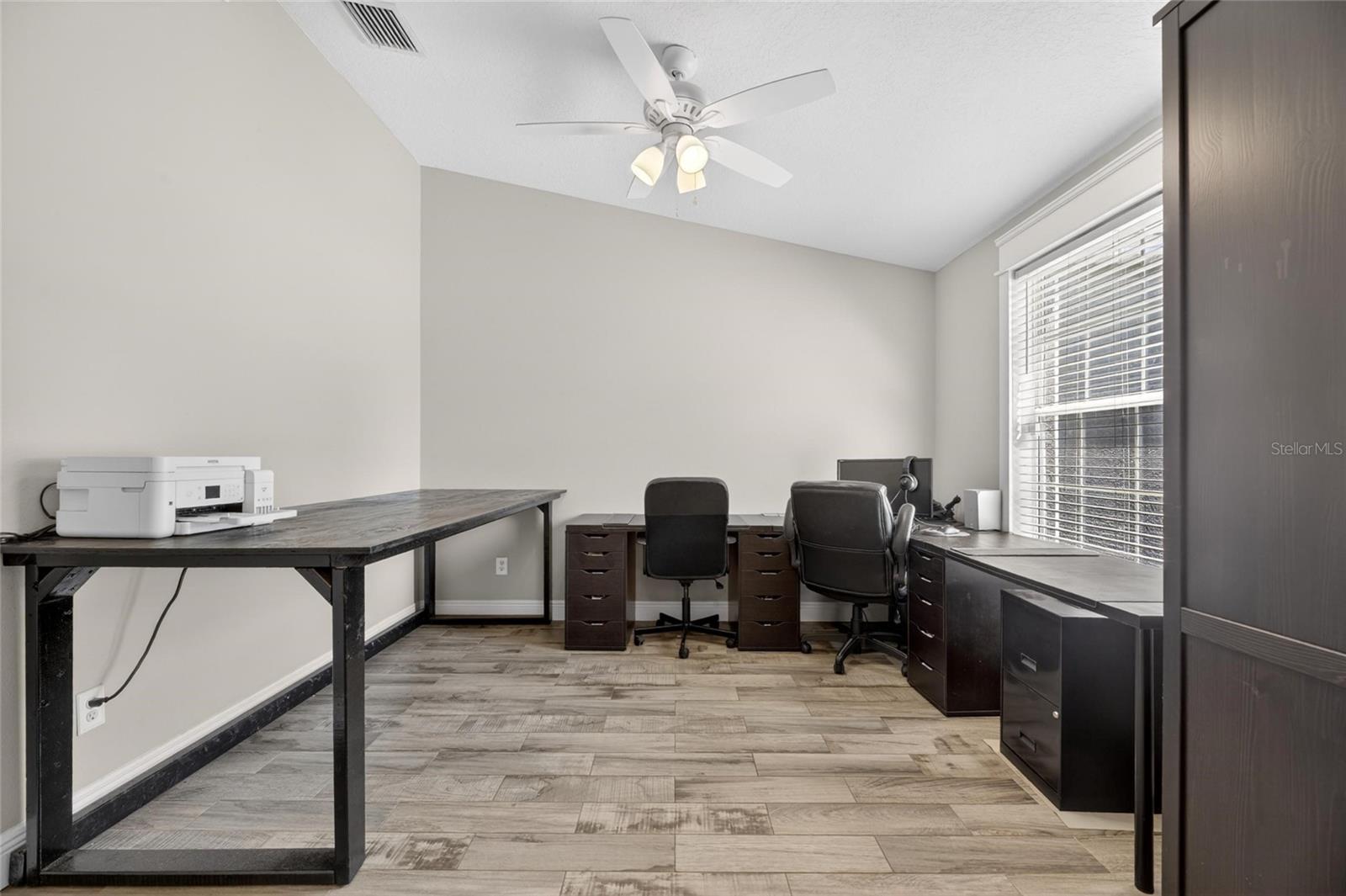 WINDMILL POINTE - Residential
