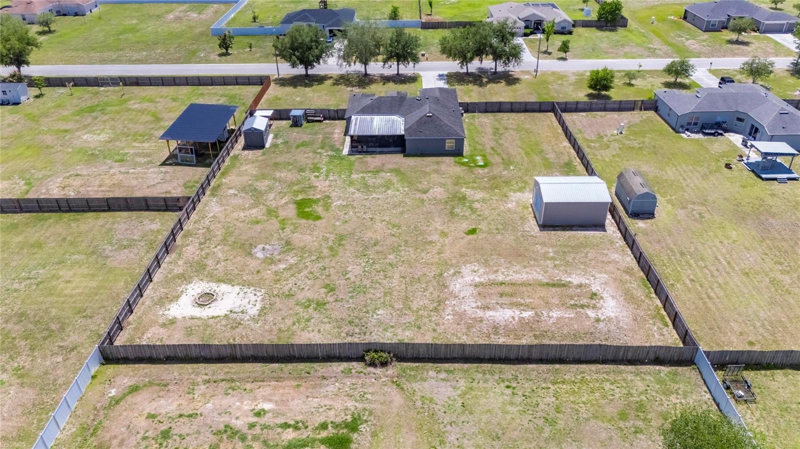 WINDMILL POINTE - Residential