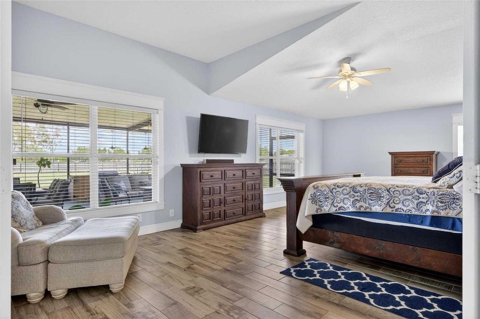 WINDMILL POINTE - Residential