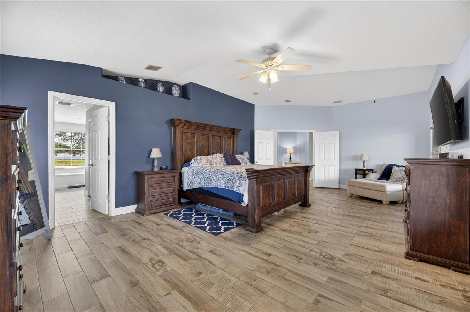WINDMILL POINTE - Residential