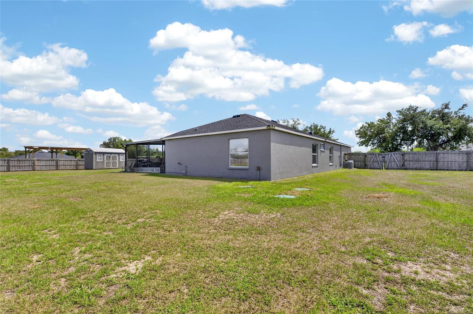 WINDMILL POINTE - Residential