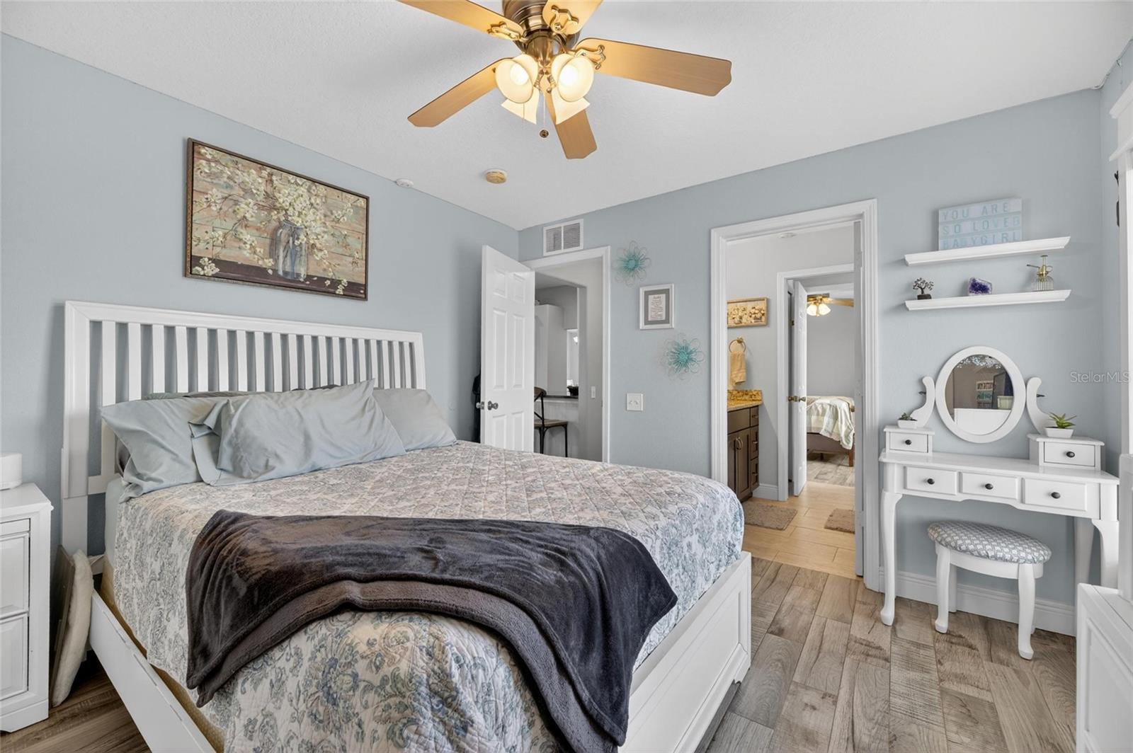 WINDMILL POINTE - Residential