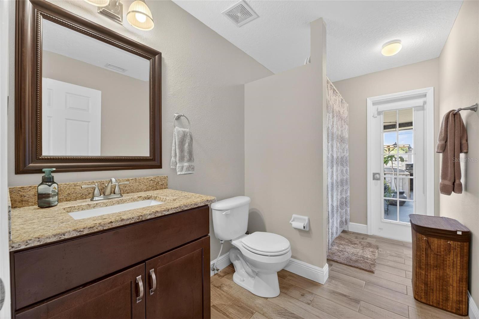 WINDMILL POINTE - Residential