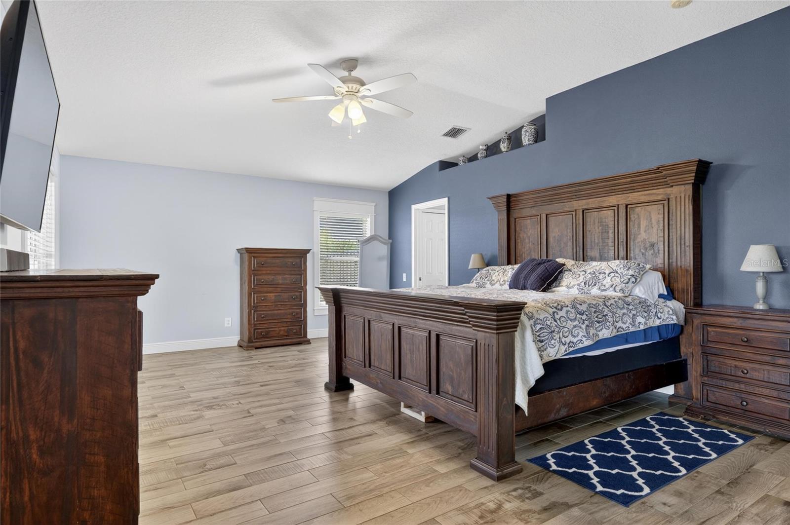WINDMILL POINTE - Residential