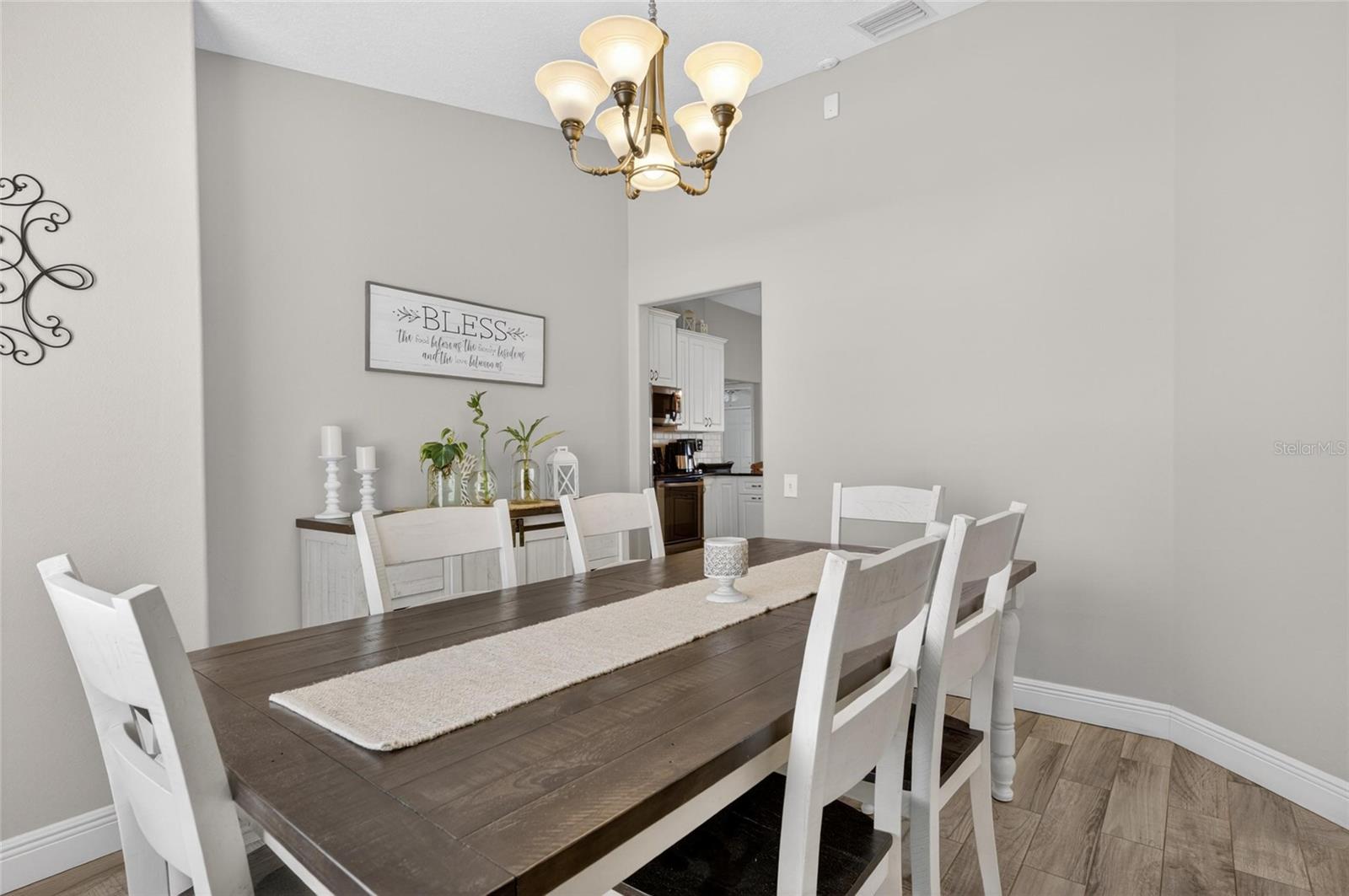 WINDMILL POINTE - Residential