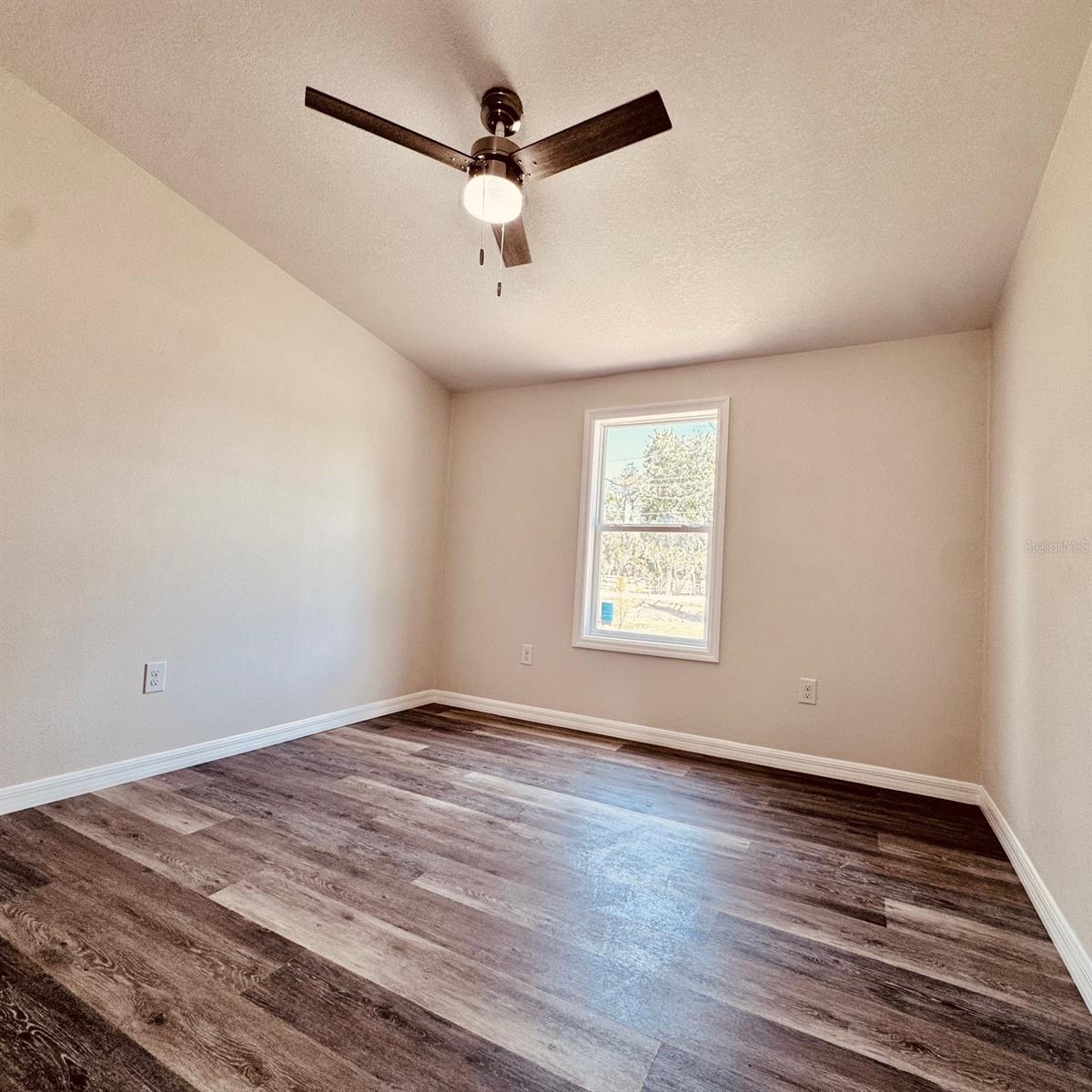 PAULA HEIGHTS - Residential