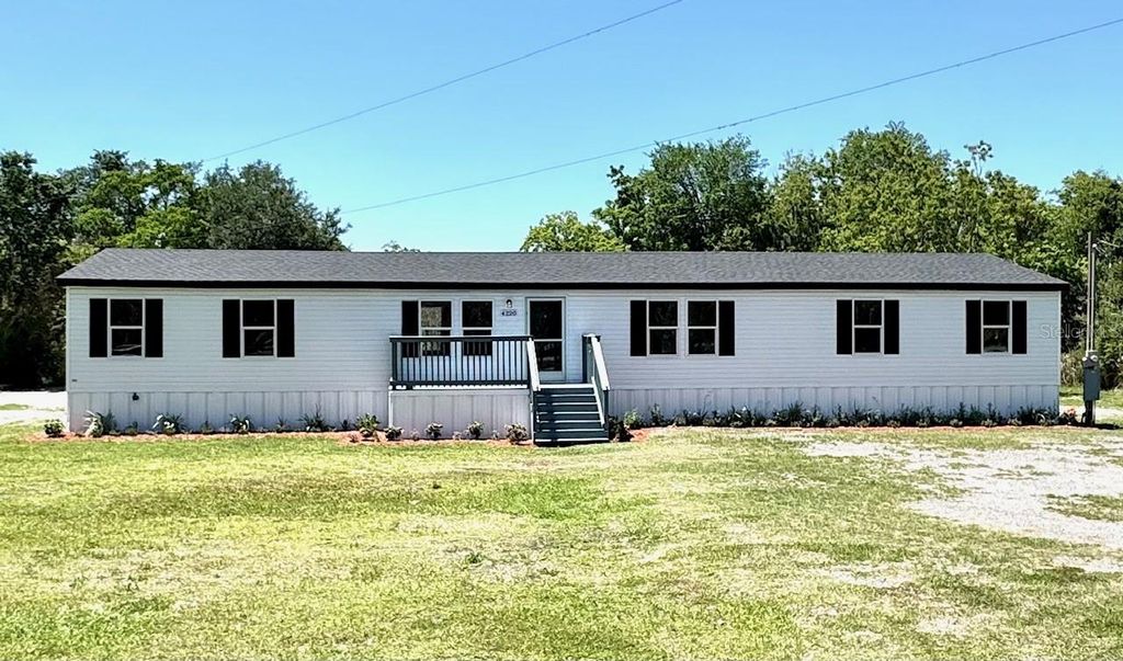 Photo of 4220 Old Dixie Highway, Auburndale, FL 33823 (MLS # B4902240)